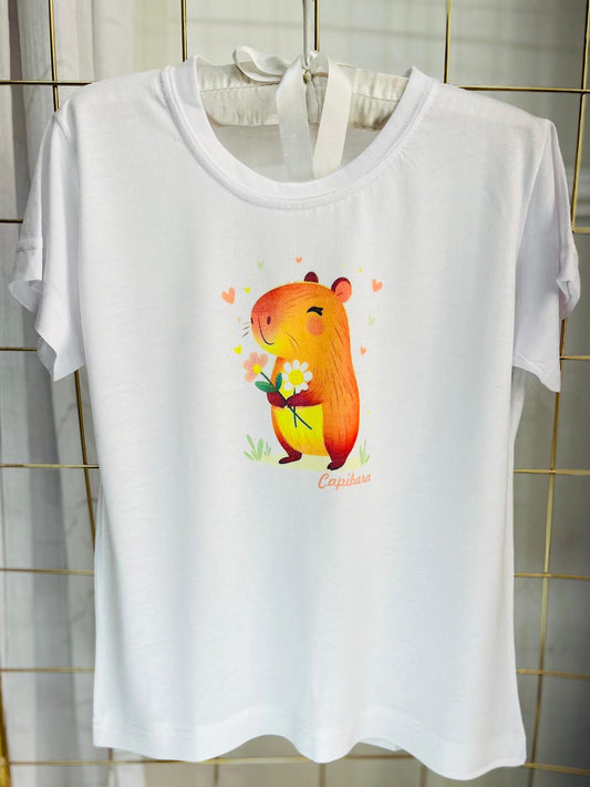 T shirth capibara