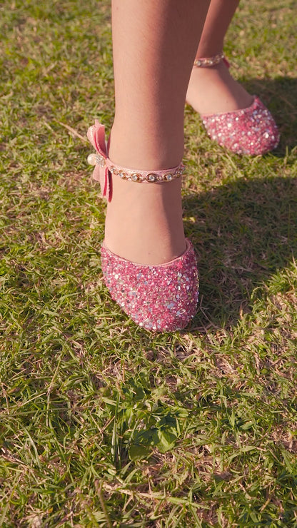 Zapatos de princesa rosa con purpurina y piedras 